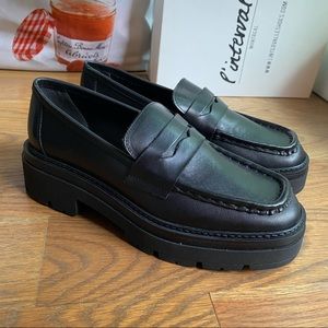 COPY - L’Intervalle Basilica Loafer in Black - Size 40 (Fits 10)